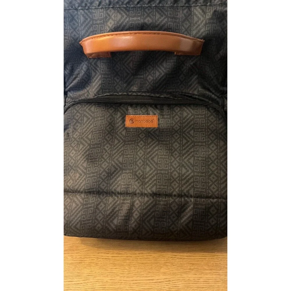 monbébé Geometric Diaper Backpack pull out bassinet